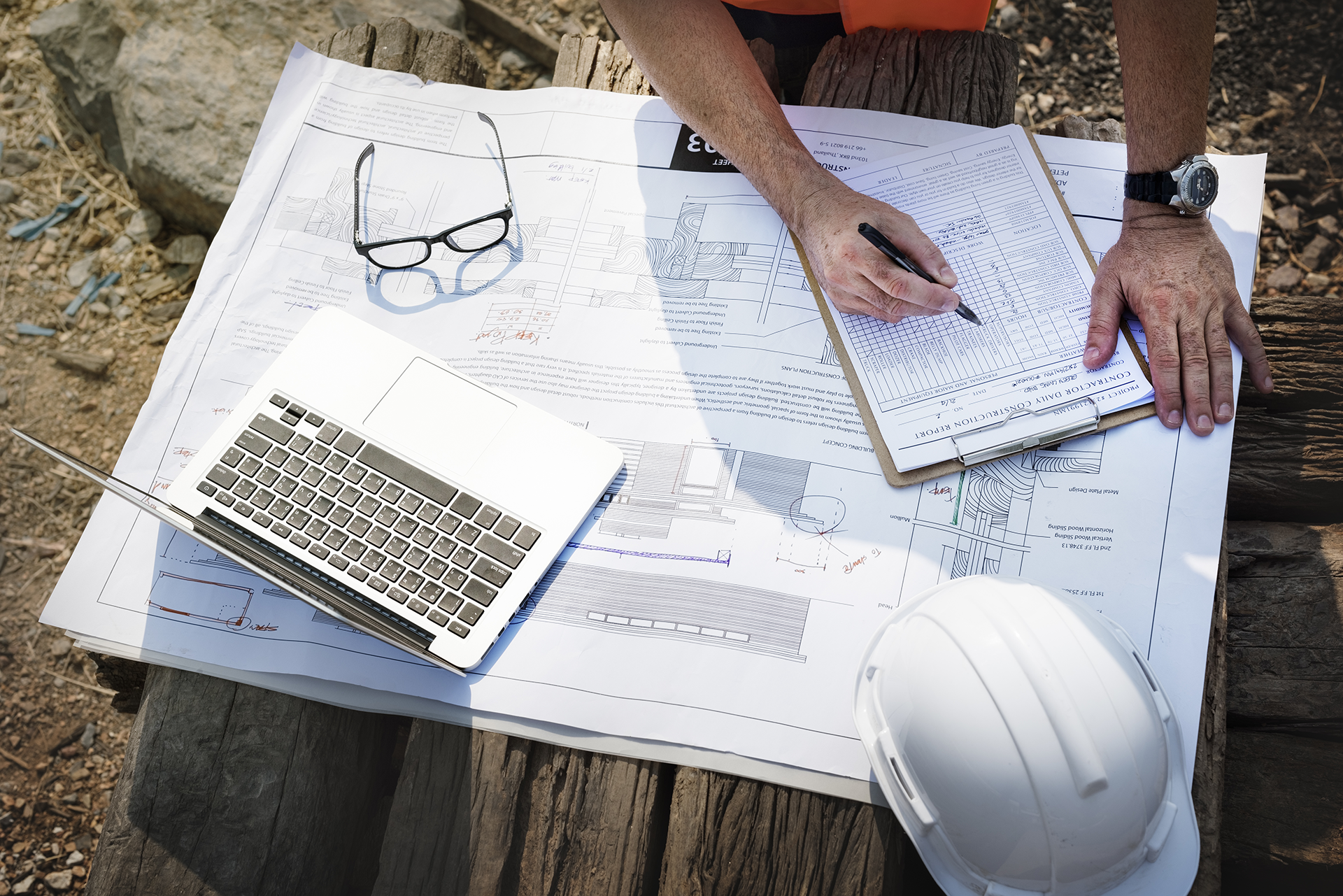 Documentación de Estudios de ingeniería para Gestión de permisos y Cumplimiento normativo legal