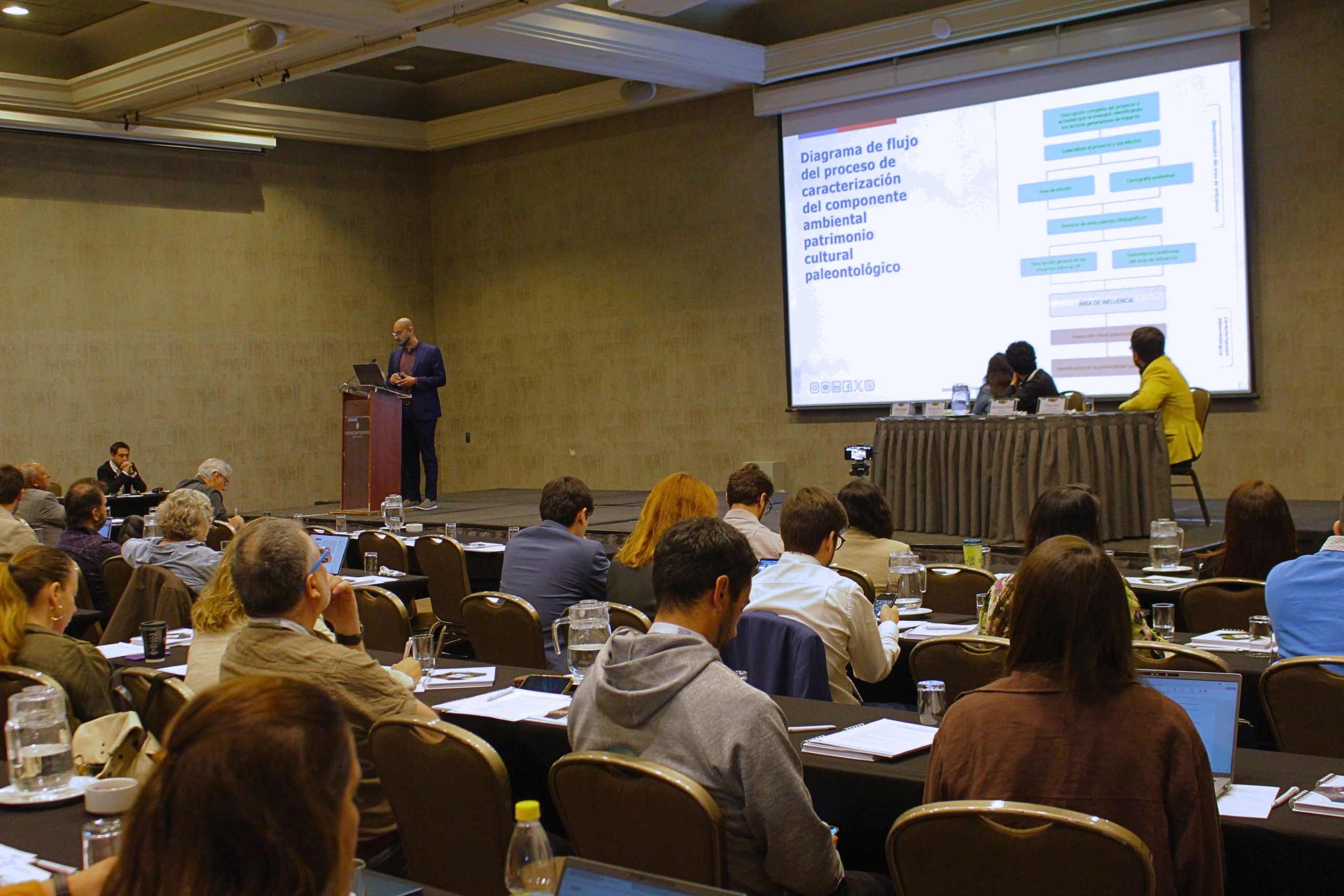 Seminario pone el foco en la gestión arqueológica y paleontológica en proyectos de inversión
