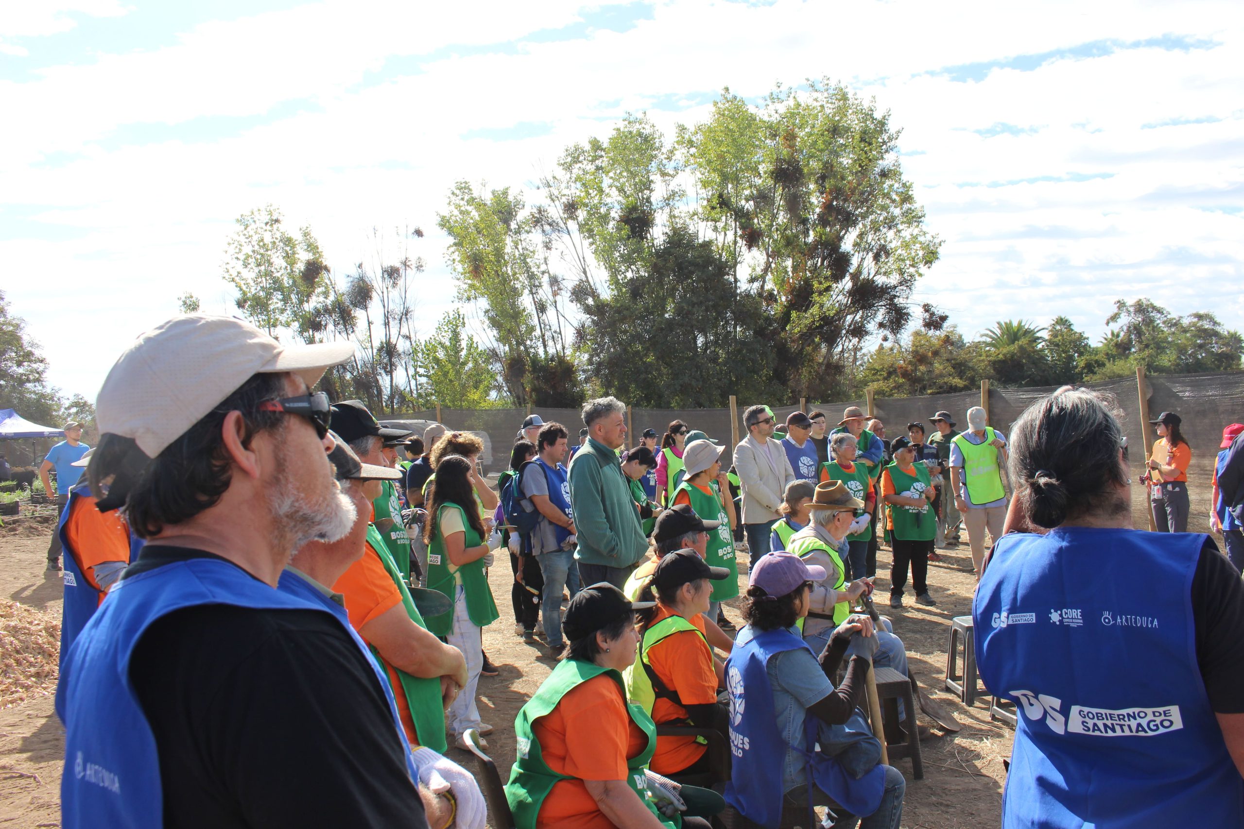 ORBE participó en la plantación de un nuevo Bosque de Bolsillo en la comuna de Maria Pinto
